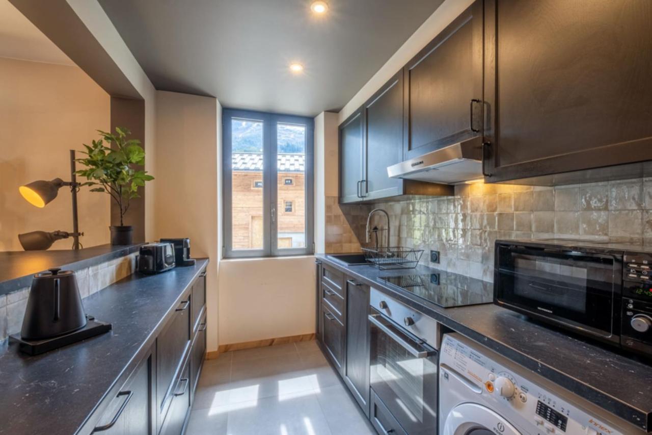 Newly Renovated Apartment With Mont Blanc View Σαμονί Εξωτερικό φωτογραφία